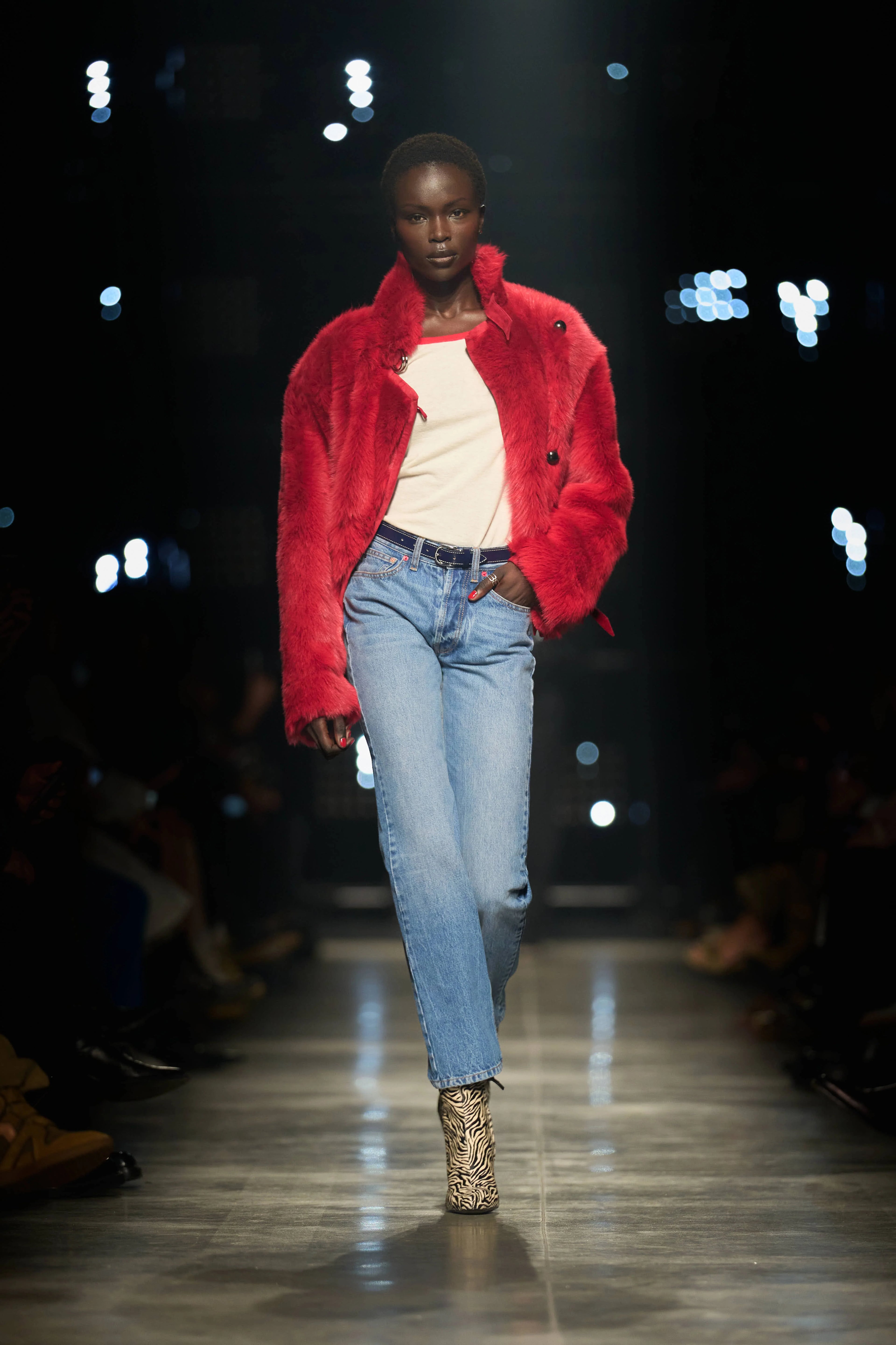 Look 17 [W26]